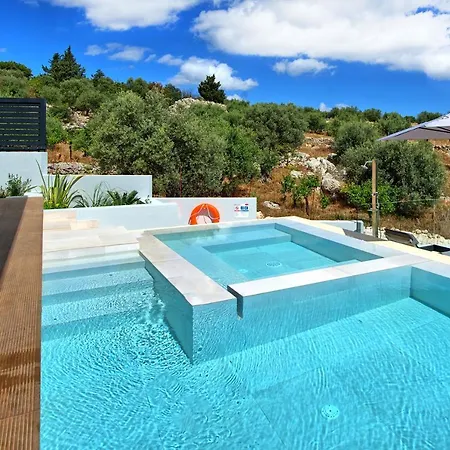 Villa Kallos By Posarellivillas